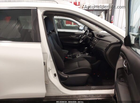 KNMAT2MVXHP524739 2017 NISSAN ROGUE White წინა სალონის ხედი