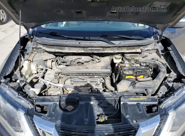 KNMAT2MVXJP525847 2018 NISSAN ROGUE Gray Rear interior view
