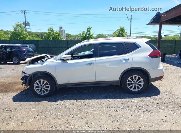 KNMAT2MVXJP599494 2018 NISSAN ROGUE White 
