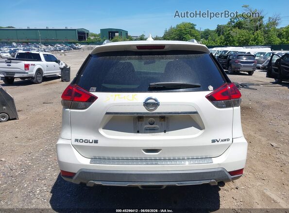 KNMAT2MVXJP599494 2018 NISSAN ROGUE White 
