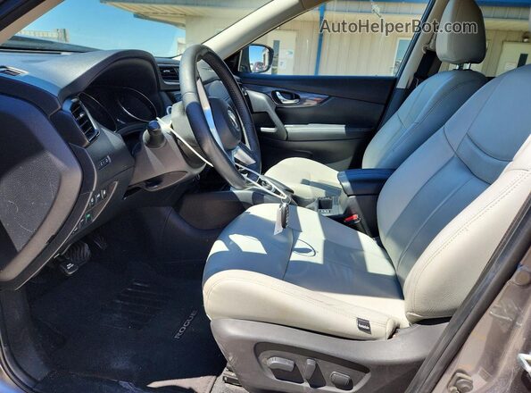 KNMAT2MVXKP530404 2019 NISSAN ROGUE Серый Вид салона спереди