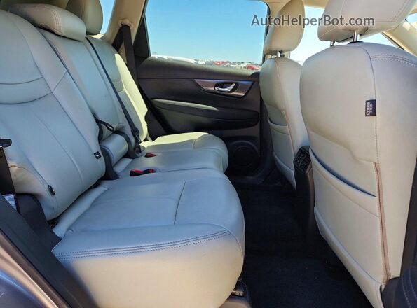 KNMAT2MVXKP530404 2019 NISSAN ROGUE Серый Вид задней части салона