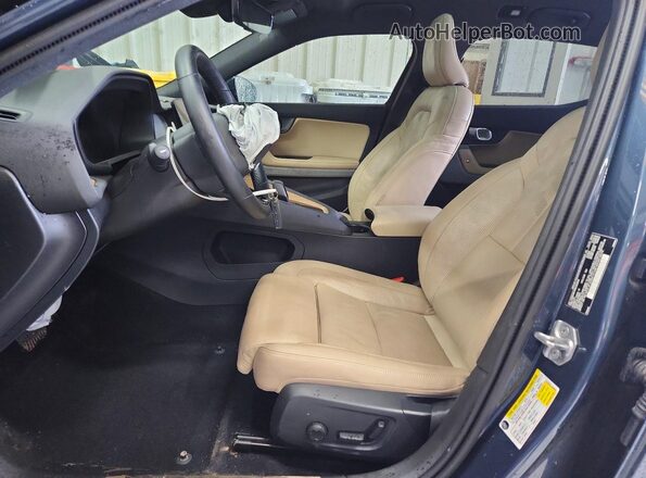 LPSED3KA8NL053643 2022 POLESTAR 2 Blue 