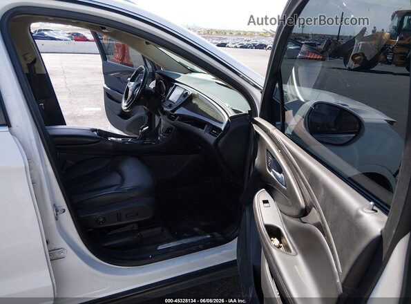 LRBFX1SA2JD007008 2018 BUICK ENVISION White Widok wnętrza z przodu