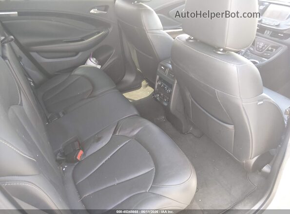 LRBFX1SA4JD114447 2018 BUICK ENVISION White Widok naklejki z numerem VIN