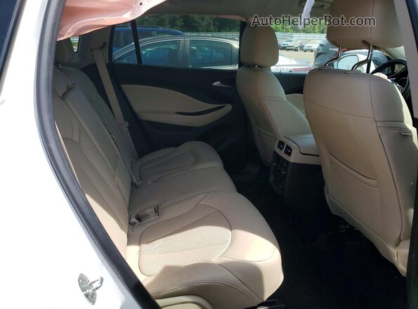 LRBFXCSA2KD014439 2019 BUICK ENVISION White Widok wnętrza z tyłu