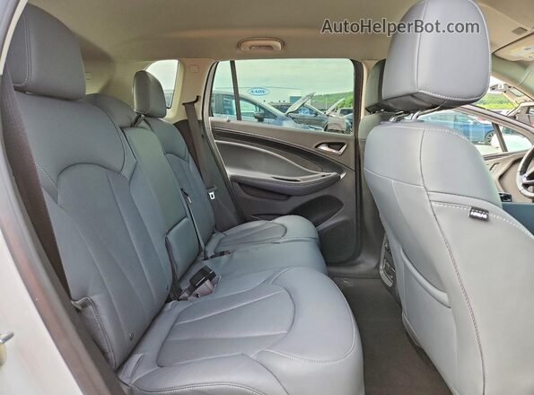 LRBFXCSA3KD012196 2019 BUICK ENVISION White Vista interior trasera