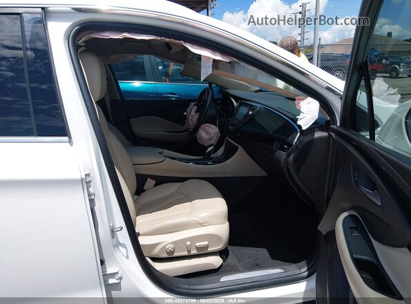 LRBFXDSA0HD177654 2017 BUICK ENVISION White Front interior view