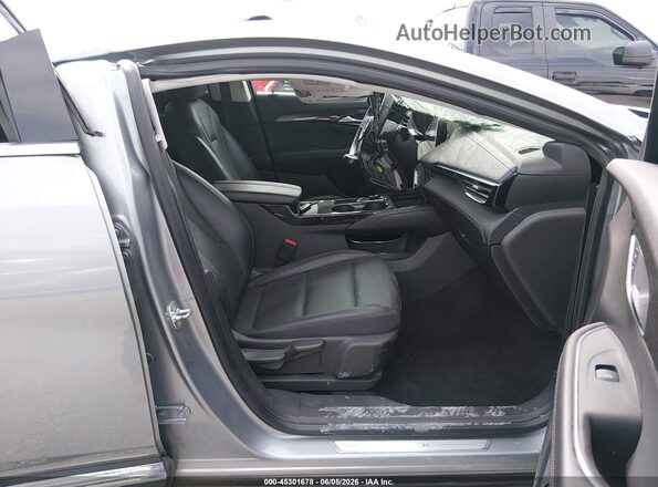 LRBFZME41RD065916 2024 BUICK ENVISION Серебряный Вид салона спереди