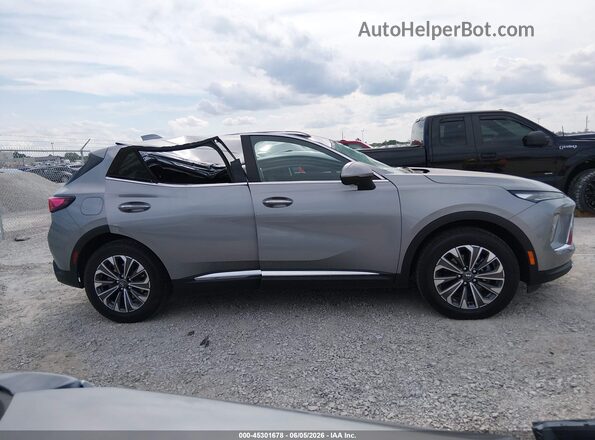 LRBFZME41RD065916 2024 BUICK ENVISION Серебряный Вид задней части салона