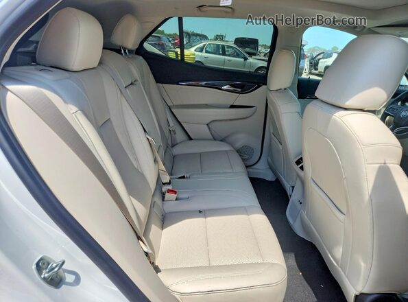 LRBFZNR48MD077361 2021 BUICK ENVISION White Rear seats view