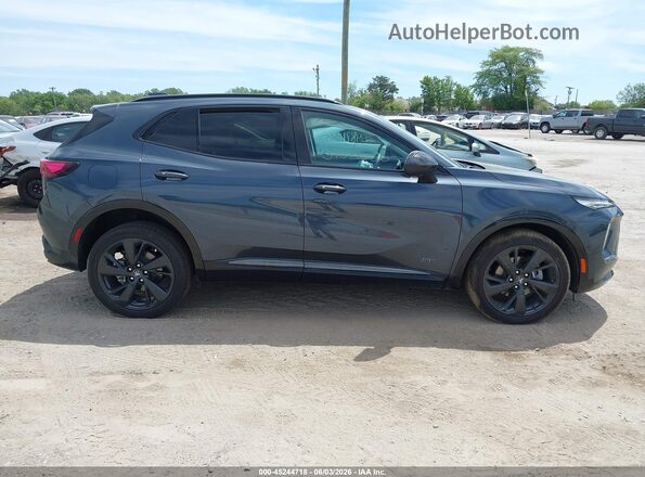 LRBFZPR47TD028887 2026 BUICK ENVISION Blue Вид задньої частини салону