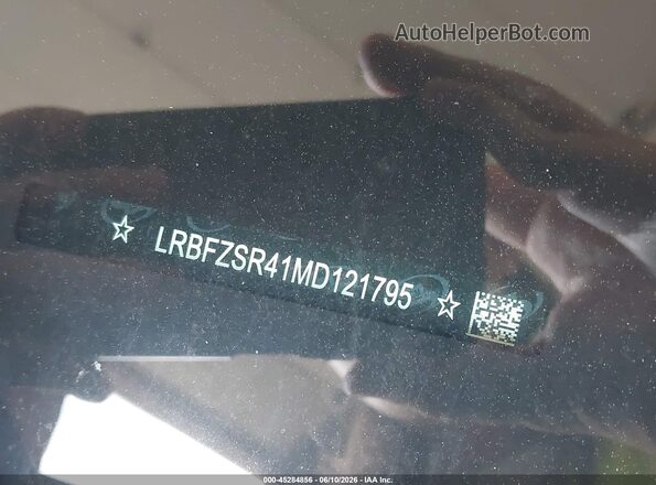 LRBFZSR41MD121795 2021 BUICK ENVISION Gray Engine compartment view