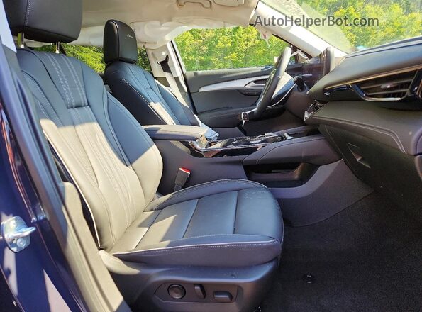 LRBFZSR4XTD020592 2026 BUICK ENVISION Blue Vista interior delantera