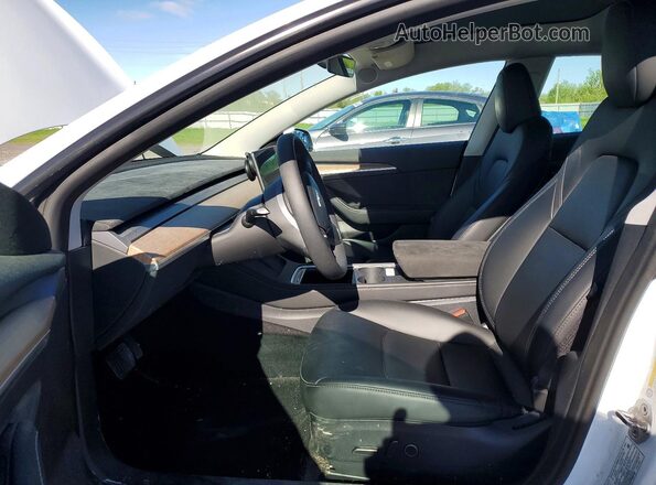 LRW3E1FA7PC843168 2023 TESLA MODEL White Vista interior delantera