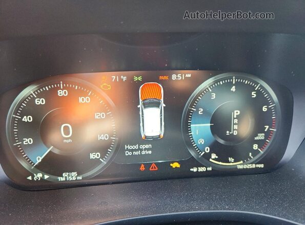 LYV102RM2JB100689 2018 VOLVO XC60 Silver Instrument cluster view