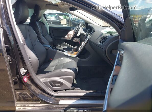 LYV402FK3GB092952 2016 VOLVO S60 INSCRIPTION Черный Вид салона спереди