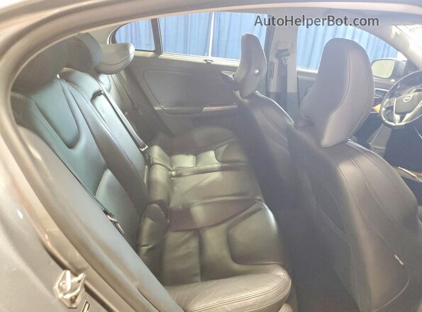 LYV402FM0GB097043 2016 VOLVO S60 Gray Widok tylnych siedzeń