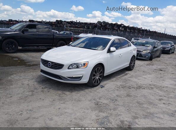 LYV402HK5JB170135 2018 VOLVO S60 INSCRIPTION Белый Передняя левая четверть