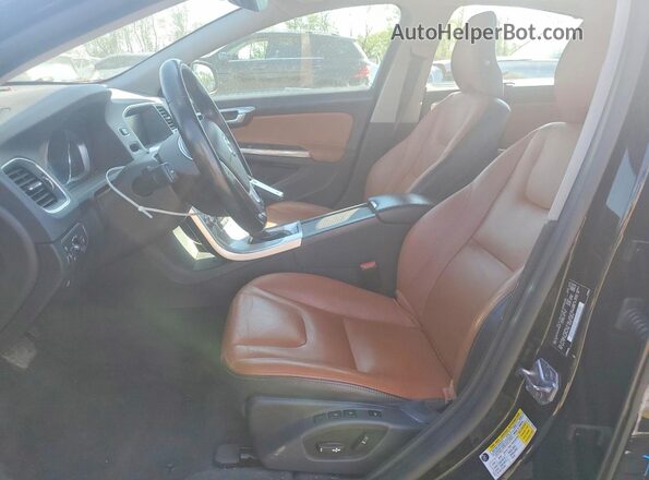 LYV402TK3JB166320 2018 VOLVO S60 Black Front interior view