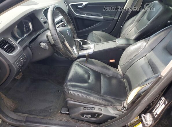 LYV402TKXJB174107 2018 VOLVO S60 Black Front interior view