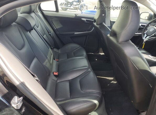 LYV402TKXJB174107 2018 VOLVO S60 Black Rear seats view