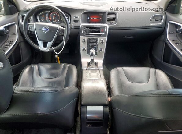LYV402TKXJB174107 2018 VOLVO S60 Black Dashboard view