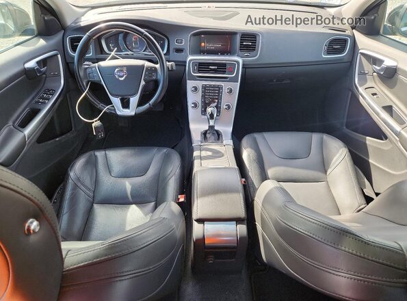 LYV402TM3JB171440 2018 VOLVO S60 Black Vista del salpicadero