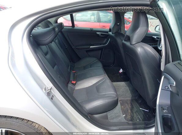 LYV402TM6JB171416 2018 VOLVO S60 INSCRIPTION Серебряный Вид наклейки с VIN-кодом