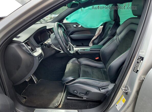 LYVA22RM2KB233190 2019 VOLVO XC60 Серебряный Вид салона спереди