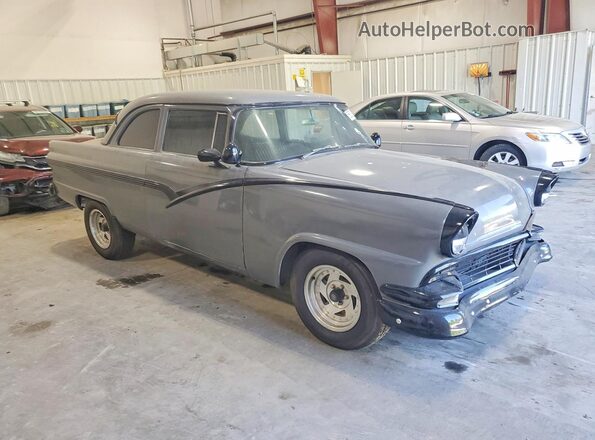M6LT139417 1956 FORD FAIRLANE Gray 
