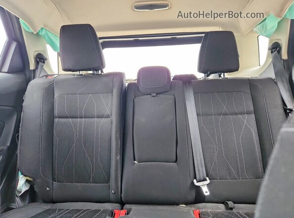MAJ3P1TE3JC160501 2018 FORD ECOSPORT Gray Widok tylnych siedzeń