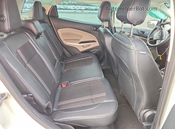 MAJ3S2FE9MC434840 2021 FORD ECOSPORT White Widok tylnych siedzeń