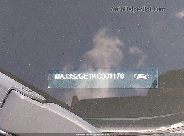 MAJ3S2GE1KC301176 2019 FORD ECOSPORT White Engine compartment view