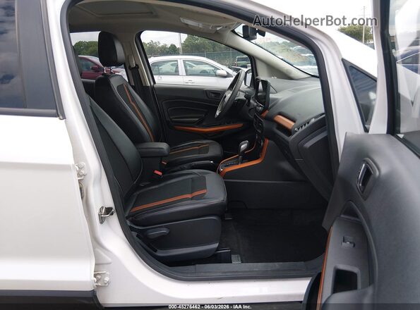 MAJ6P1CL2JC197079 2018 FORD ECOSPORT White Вид салону спереду