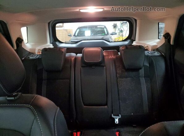MAJ6S3JL2MC403891 2021 FORD ECOSPORT Серебряный Вид задних сидений
