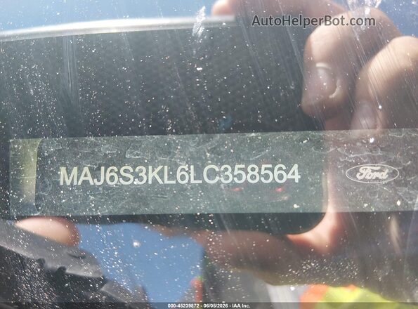 MAJ6S3KL6LC358564 2020 FORD ECOSPORT Silver Widok komory silnika