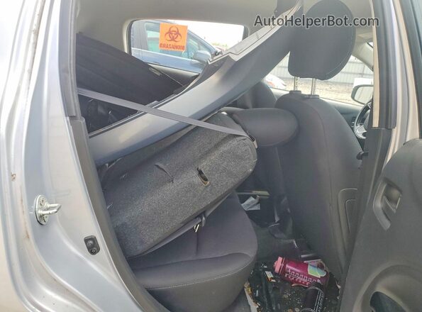 ML32A4HJ8HH015050 2017 MITSUBISHI MIRAGE Silver Вид задніх сидінь