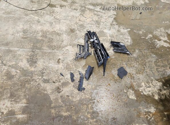 ML32AUHJ7RH024355 2024 MITSUBISHI MIRAGE Серебряный 