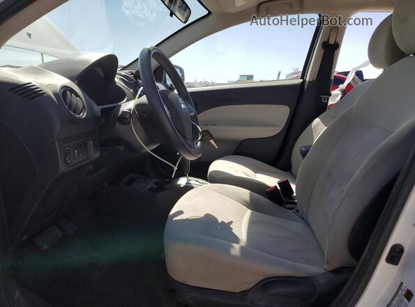 ML32F3FJ8KHF07618 2019 MITSUBISHI MIRAGE Белый Вид салона спереди