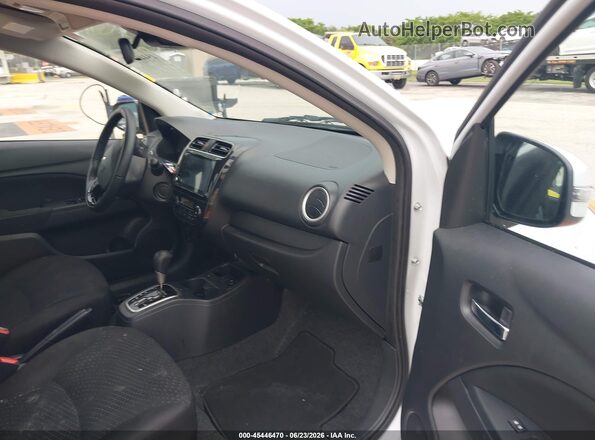 ML32FVFJ9RHF19086 2024 MITSUBISHI MIRAGE G4 White Widok wnętrza z przodu