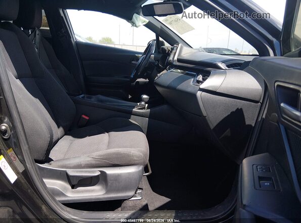 NMTKHMBX1JR019107 2018 TOYOTA C-HR Black წინა სალონის ხედი