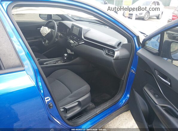 NMTKHMBX2JR051306 2018 TOYOTA C-HR Blue Vista interior delantera