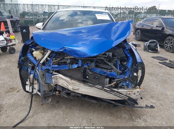 NMTKHMBX2JR051306 2018 TOYOTA C-HR Blue Vista interior trasera