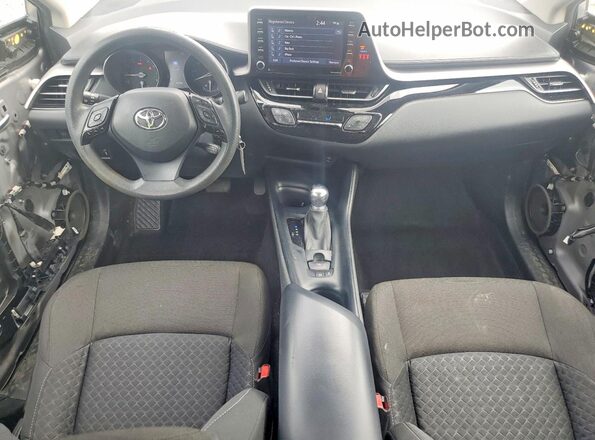 NMTKHMBX2LR104394 2020 TOYOTA C-HR Серебряный Вид панели приборов