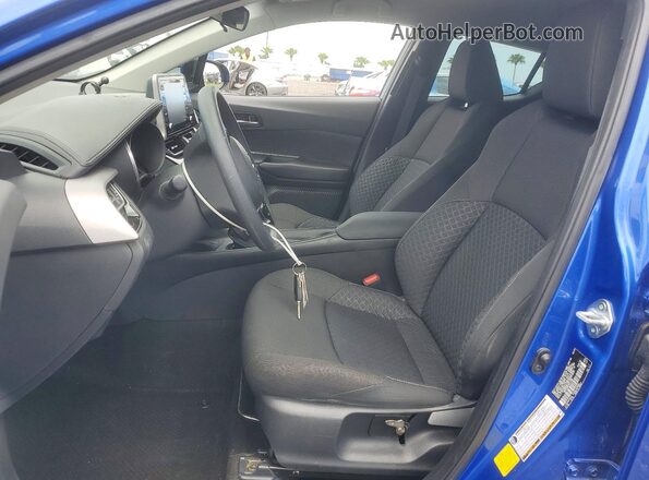NMTKHMBX2LR112186 2020 TOYOTA C-HR Blue Front interior view
