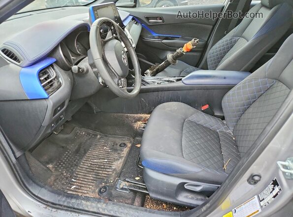 NMTKHMBX2LR114617 2020 TOYOTA C-HR Silver Front interior view