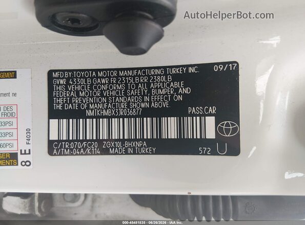 NMTKHMBX3JR036877 2018 TOYOTA C-HR White ძრავის განყოფილების ხედი