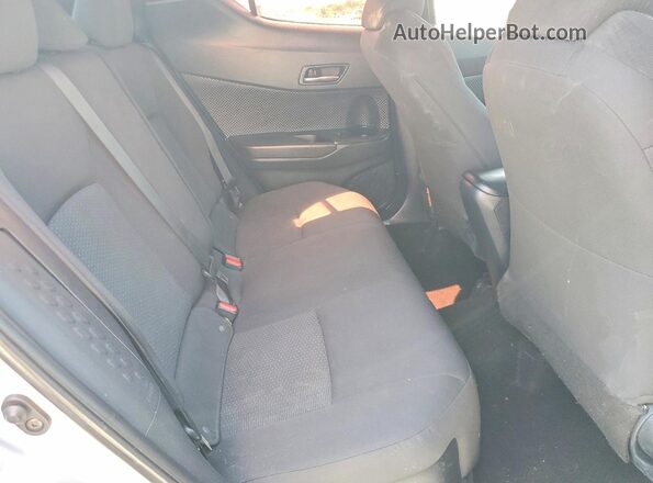 NMTKHMBX4JR035432 2018 TOYOTA C-HR Silver Widok tylnych siedzeń