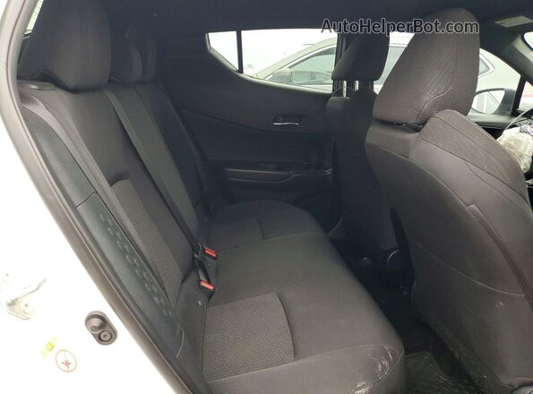 NMTKHMBX4JR051730 2018 TOYOTA C-HR White Widok tylnych siedzeń